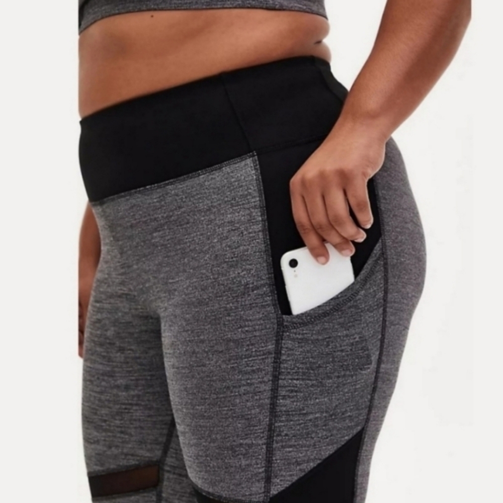 Torrid Active Black & Gray Color Block Space Dye … - image 4